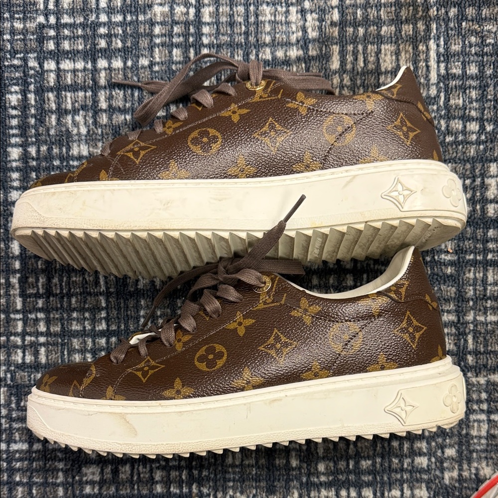 Authentic Louis Vuitton Brown and Monogram Women's Sneakers - Picture 4 of 7